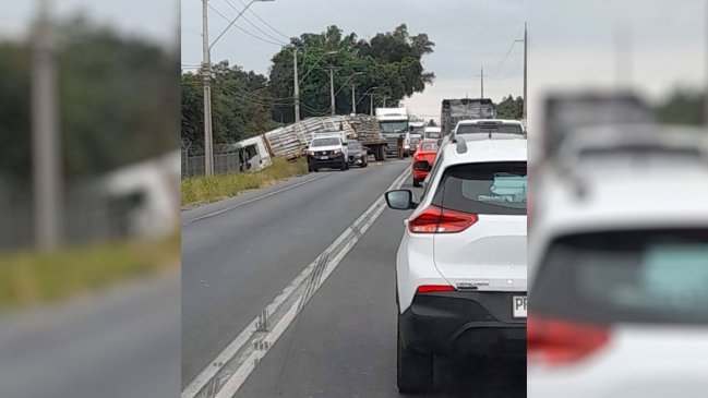 Tragedia en Peumo: Al menos nueve fallecidos deja accidente carretero