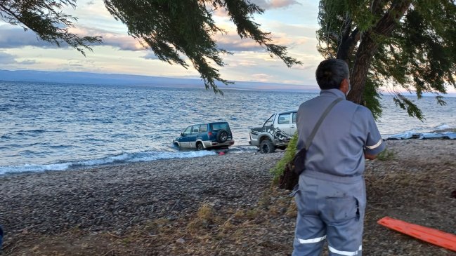 Automóvil fue hallado sumergido en el Lago General Carrera con tres fallecidos en su interior
