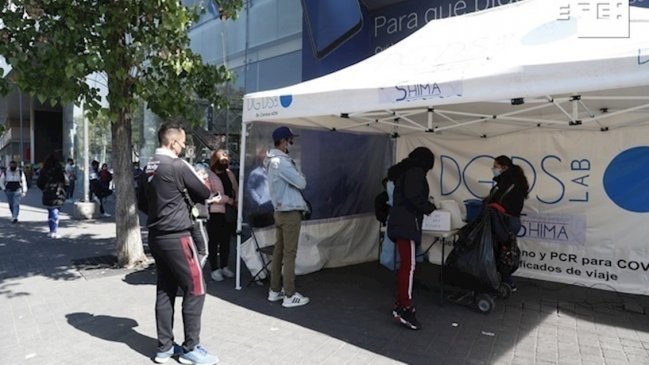 La nueva ola de Covid bate récords y supera los 2 millones de casos diarios