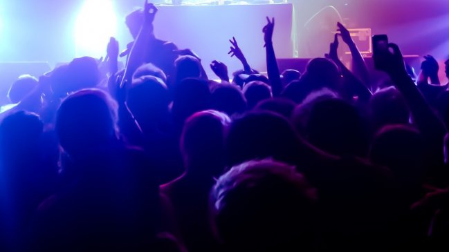 Coyhaique: Salud busca a 400 asistentes de fiesta de Año Nuevo tras detectar cuatro infectados por Covid