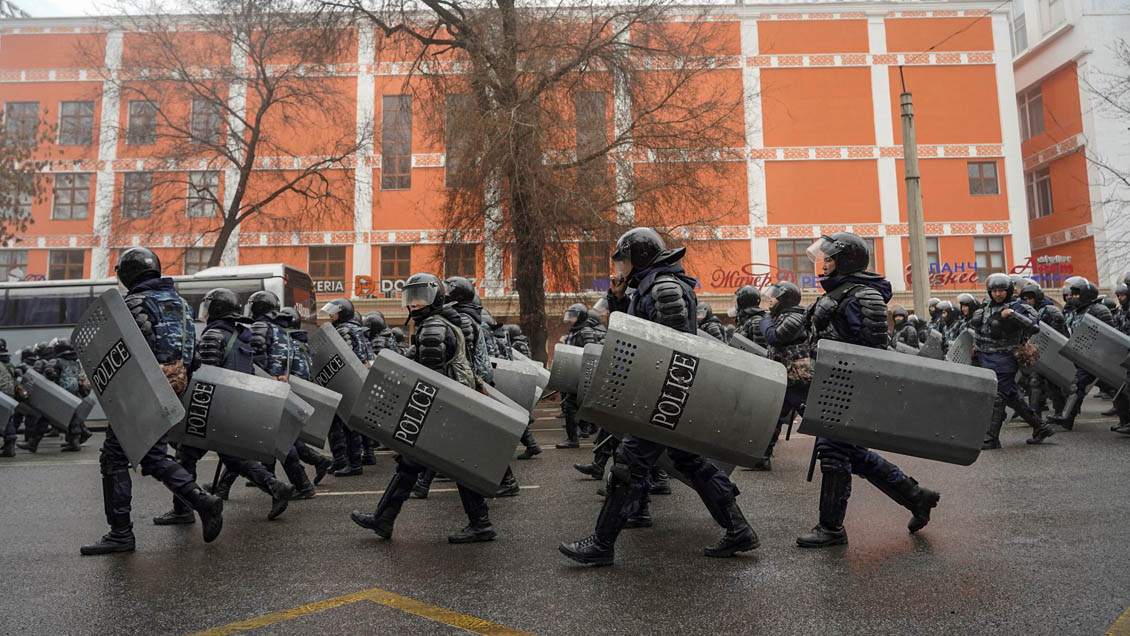 Presidente de Kazajistán aseguró haber restablecido el orden constitucional