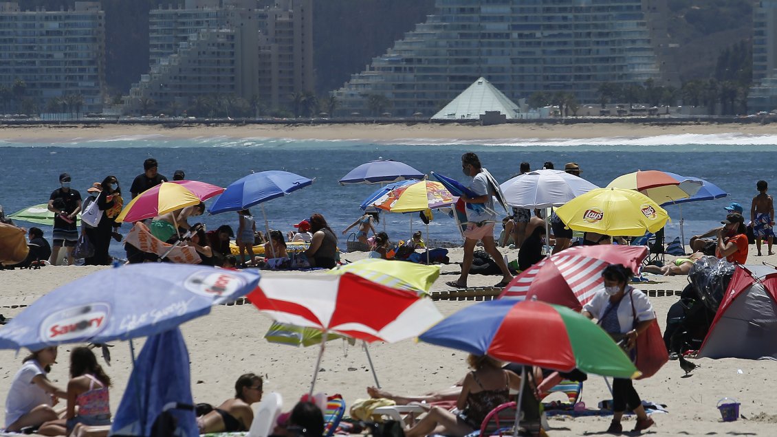 Retrocesos en zonas turísticas: Los cambios que habrá en Plan Paso a Paso desde el 12 de enero