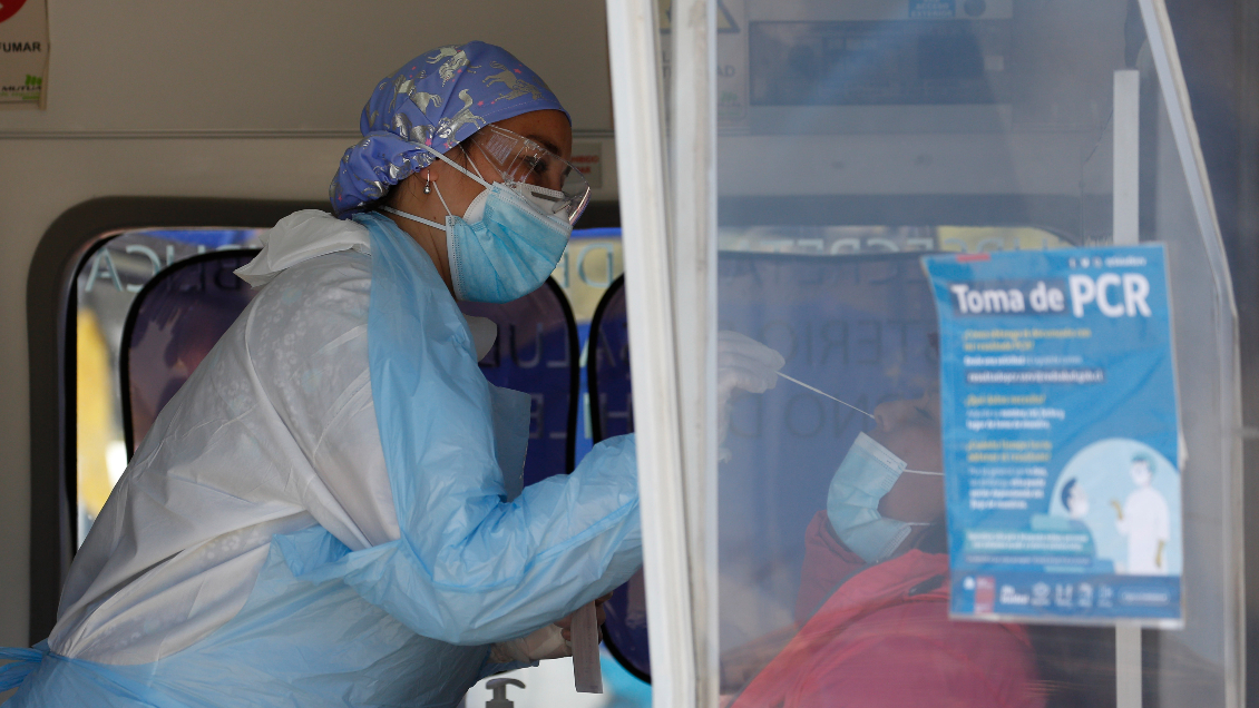 Informe UChile prevé hasta 44 mil casos diarios en las próximas dos semanas