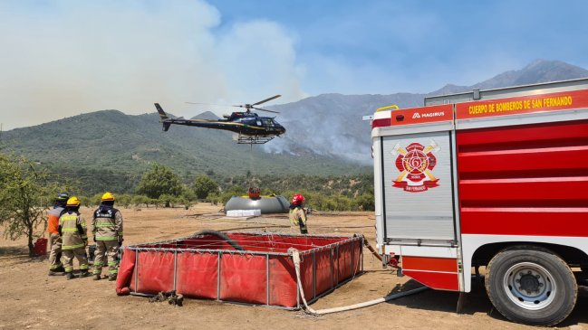 Incendio forestal en Chimbarongo y San Fernando ha consumido más de dos mil hectáreas