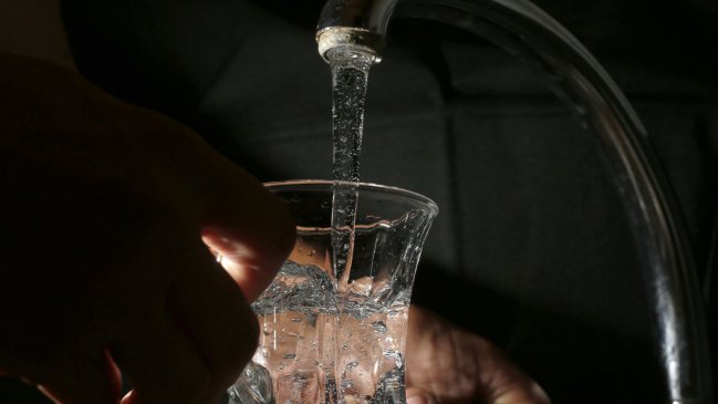 Congreso despachó ley que permite prorratear el pago de las deudas por servicios básicos: Incluye un subsidio