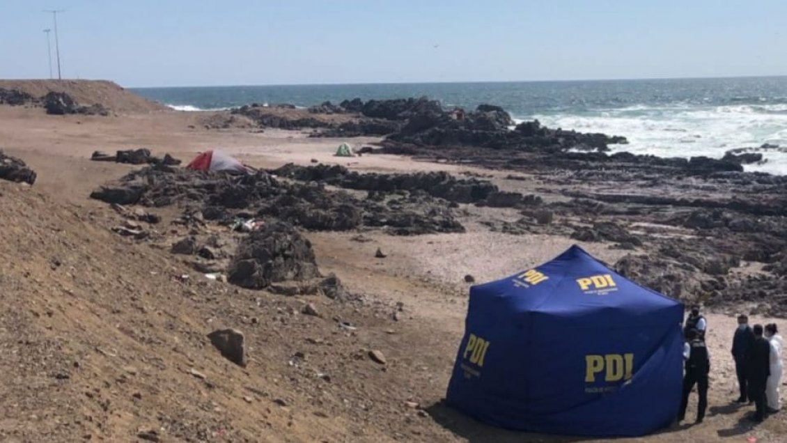 PDI investiga hallazgo de cadáver en roqueríos de Antofagasta: Tendría larga data de muerte
