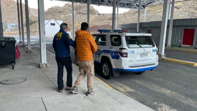 PDI del Maule expulsa a camioneros argentinos que ingresaron al país con exámenes PCR falsos