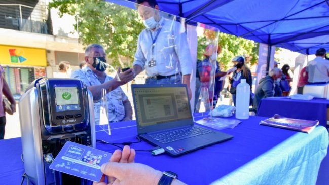 Municipio de Chillán imprimirá 40 mil pases de movilidad de vecinos con vacunación completa