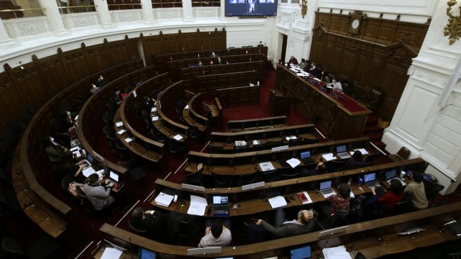 Defensor del Congreso bicameral expuso ante Comisión de Sistema Político de la Convención