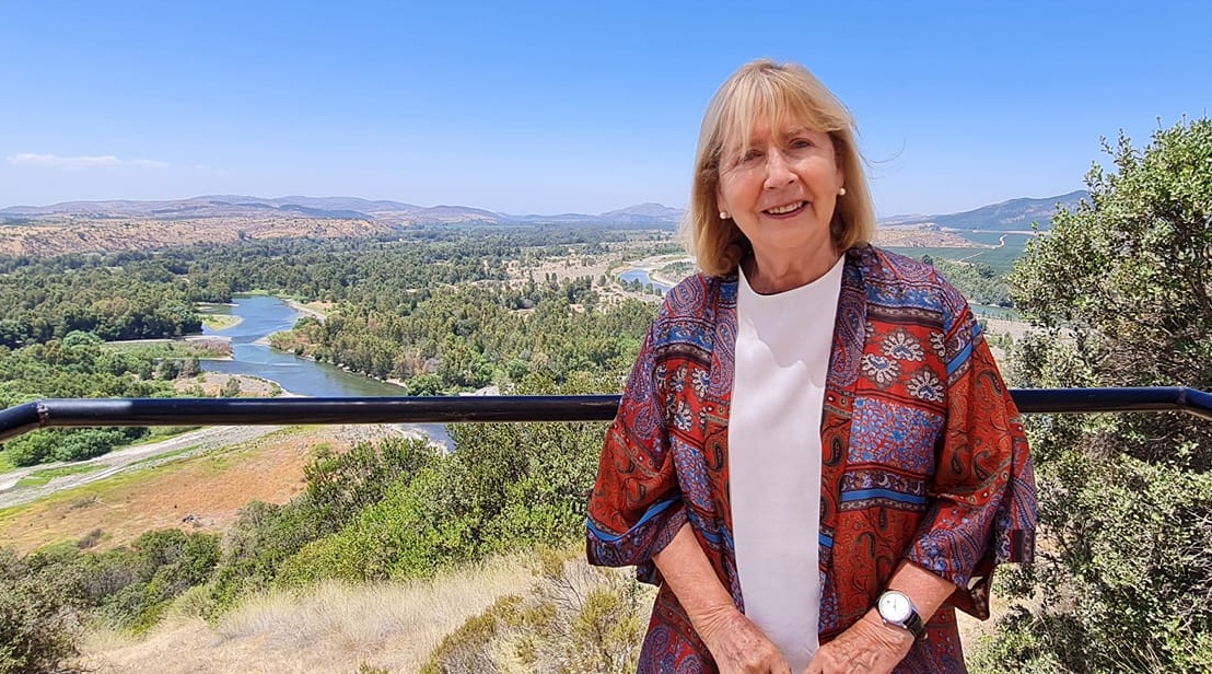 Ex alcaldesa y actual concejala de Pencahue hace teletrabajo en la Municipalidad de Linares