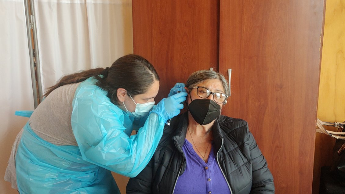 Adultos mayores de Punta Arenas pueden acceder a evaluaciones auditivas gratuitas