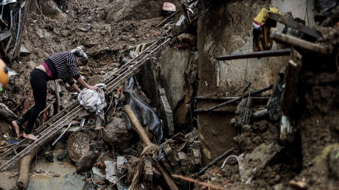 Tragedia por lluvias en Río de Janeiro supera el centenar de muertos