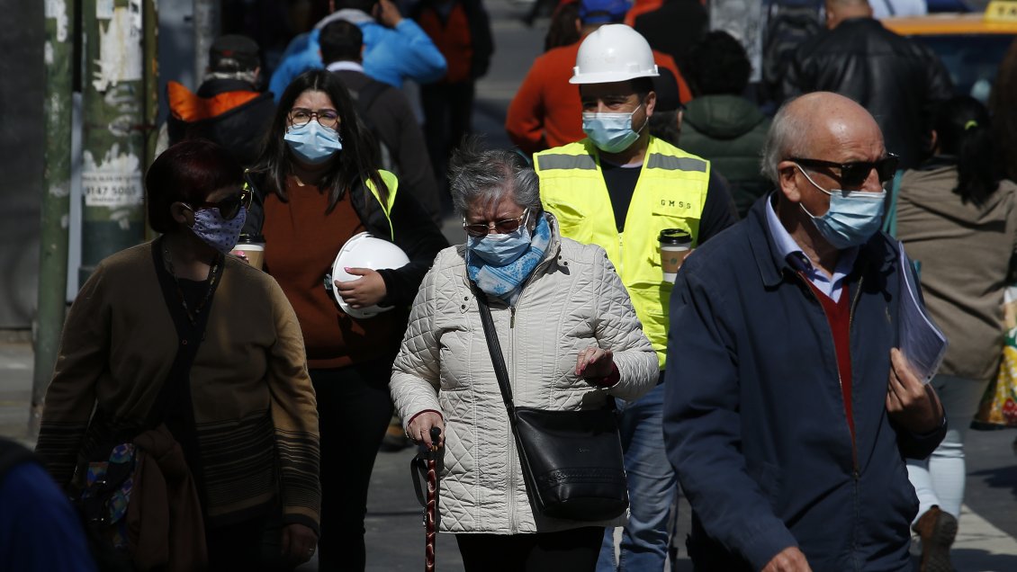 Covid-19: Baja el número de casos nuevos pero positividad superó el 28%