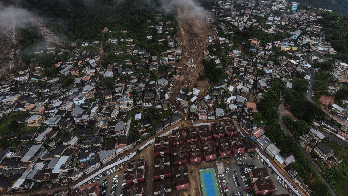 Las fuertes lluvias en la ciudad brasileña de Petrópolis ya dejan 176 fallecidos