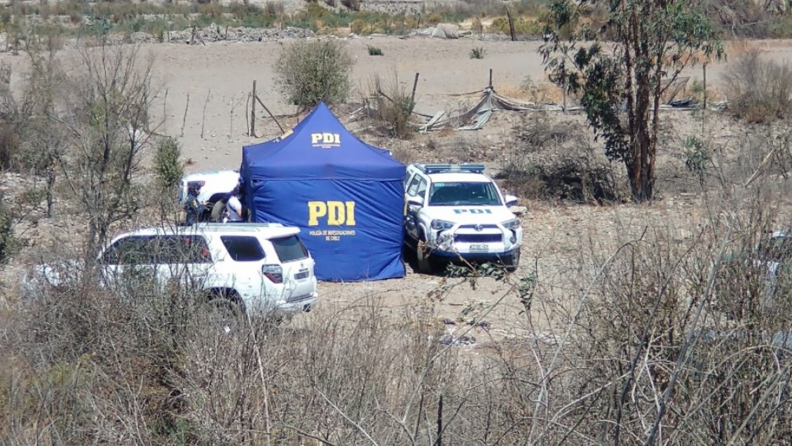 Quillota: Cadáver apuñalado, baleado y quemado apareció a orillas del Río Aconcagua