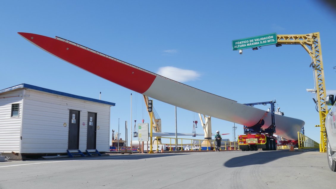 Arribó a Punta Arenas la turbina eólica para la planta de hidrógeno verde