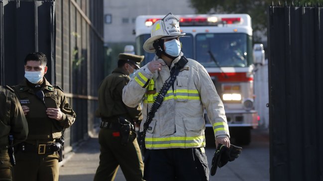 Incendio consumió una escuela de Victoria: Se indaga presunta intencionalidad