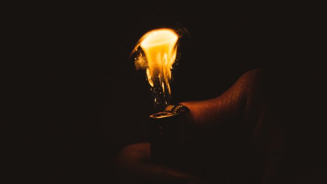 Sujetos rociaron con bencina a una familia y amenazaron con quemar su casa