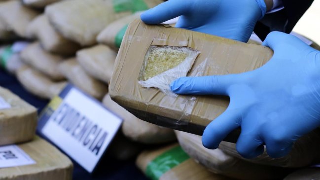 PDI desbarató banda criminal e incautó 160 millones en drogas, especies y plata en efectivo