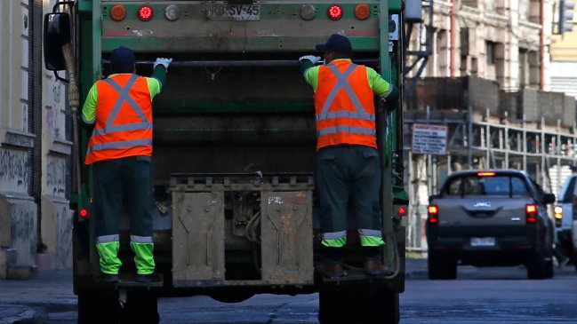 Cámara aprobó proyecto que mejora las condiciones contractuales de los recolectores de basura