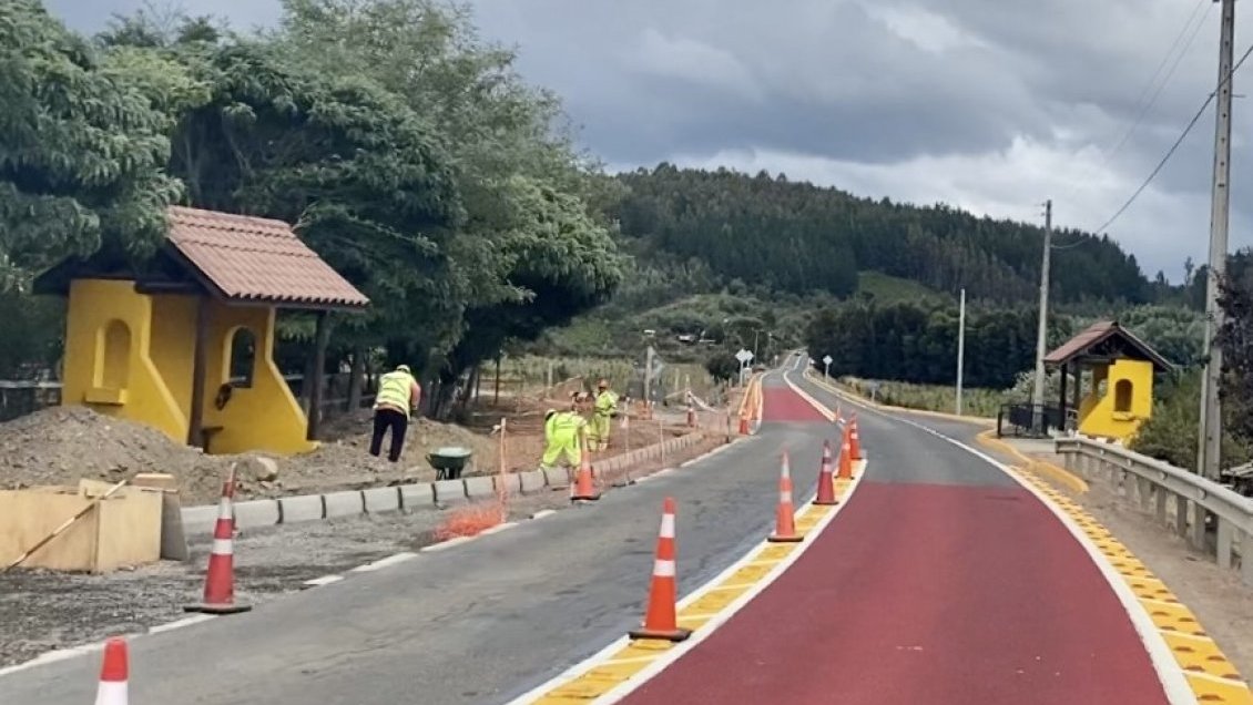 MOP instaló 12 nuevos paraderos para mejorar seguridad vial en ruta a Cobquecura