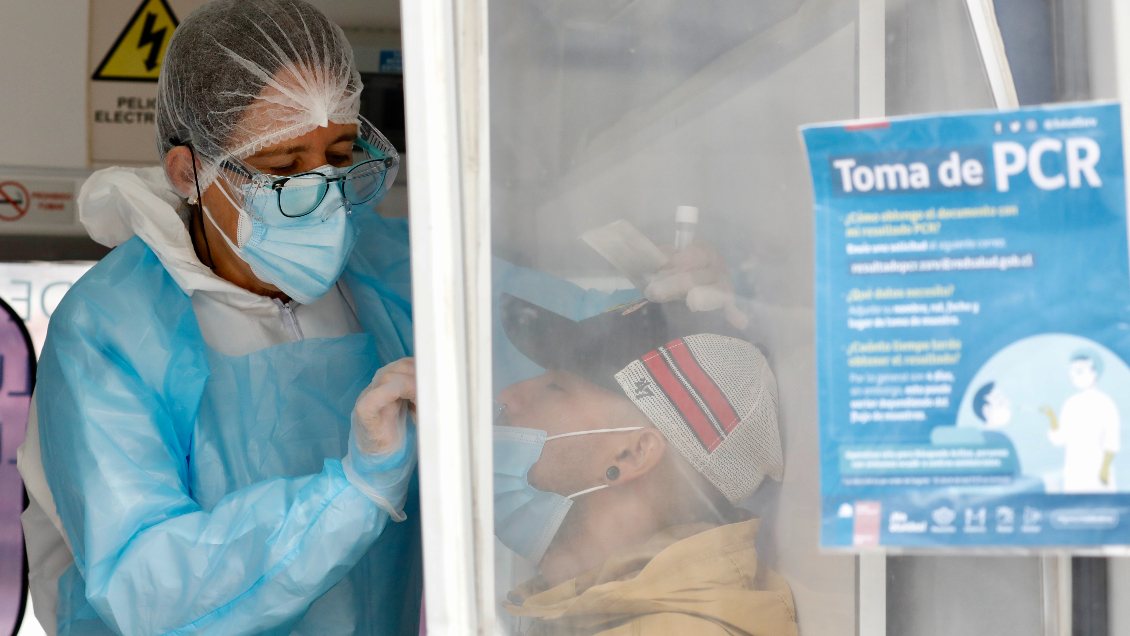 Balance Covid-19: Positividad bajó del 20% pero se mantiene alto número de fallecidos