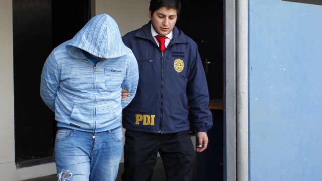 En prisión preventiva quedaron dos sujetos acusados de robo con violencia en El Salvador