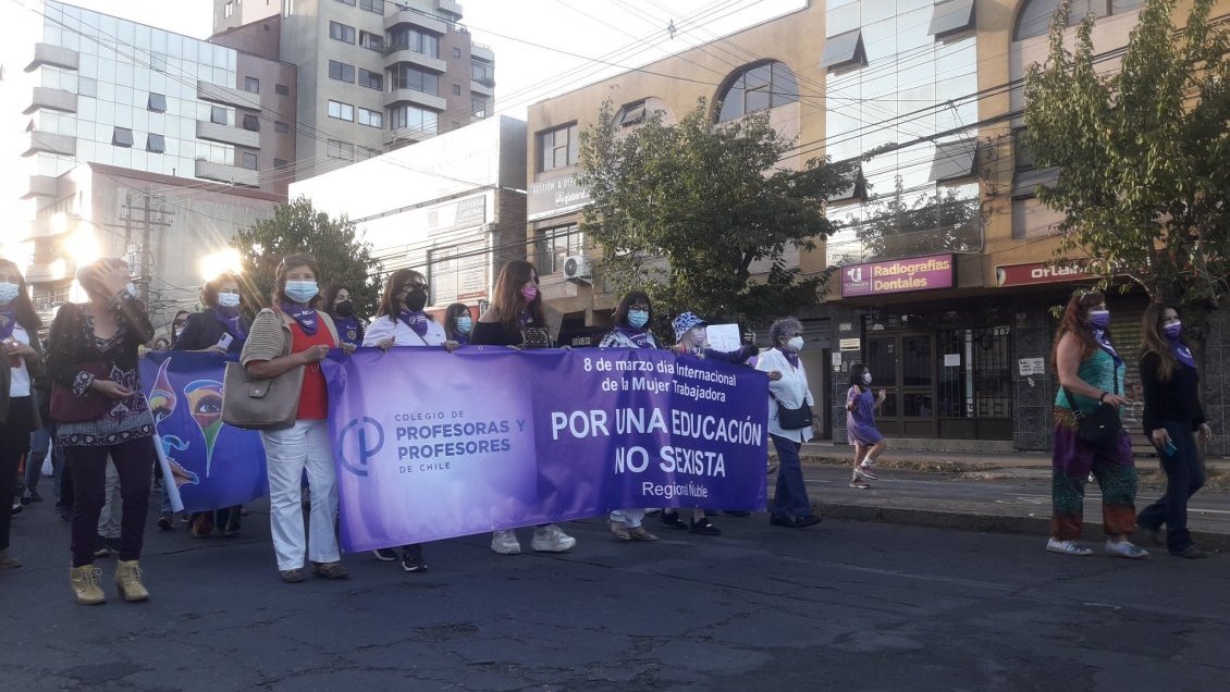 Profesores entregan programa para avanzar hacia una educación no sexista en Ñuble