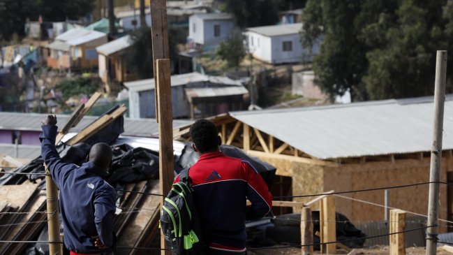 ONG pide poner foco en empresas que contratan irregularmente a migrantes ante posible trata de personas