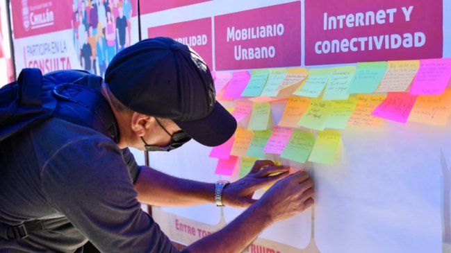 Mediante mural ciudadano inician consulta para mejoramiento de Plaza de Armas de Chillán