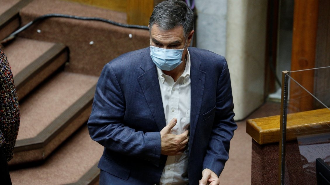 Ossandón fustiga a la UDI y Evópoli: Regalaron el único bastión que tenía la derecha