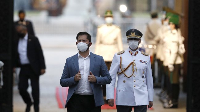 Presidente Boric no descarta indultar a los presos del estallido