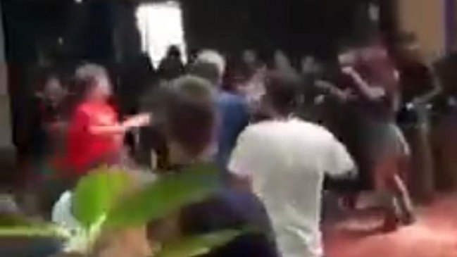Descontrolada gresca en colegio de Curicó debió ser contenida por Carabineros