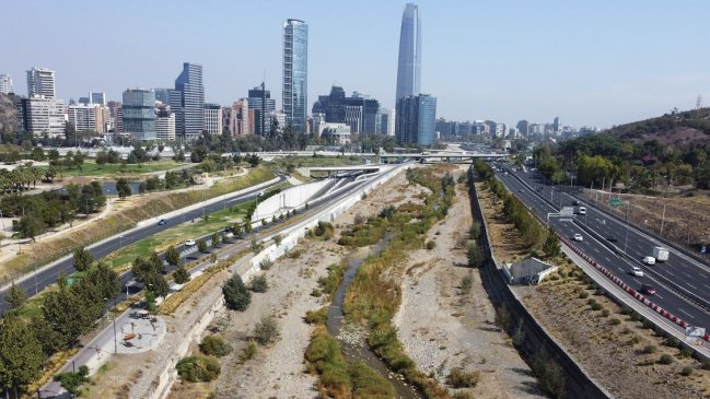 Aguas Andinas aclara que racionamiento en Santiago 