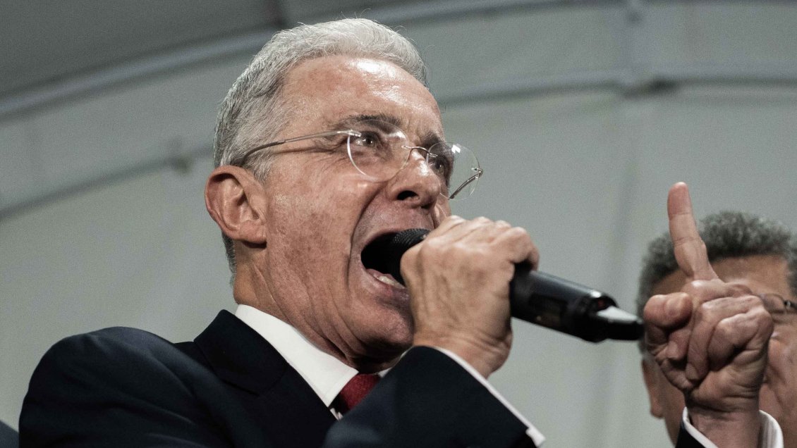 Álvaro Uribe advirtió que 