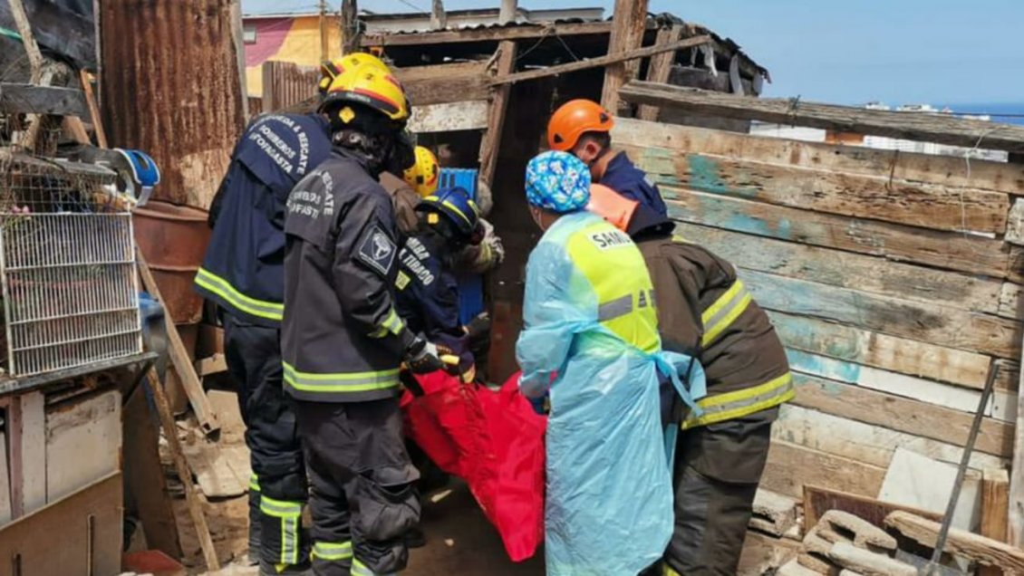 Mujer de 81 años cayó a un pozo de cinco metros al interior de su propia casa