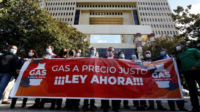 Alcaldes piden al Congreso retomar proyecto que permite a municipios distribuir gas