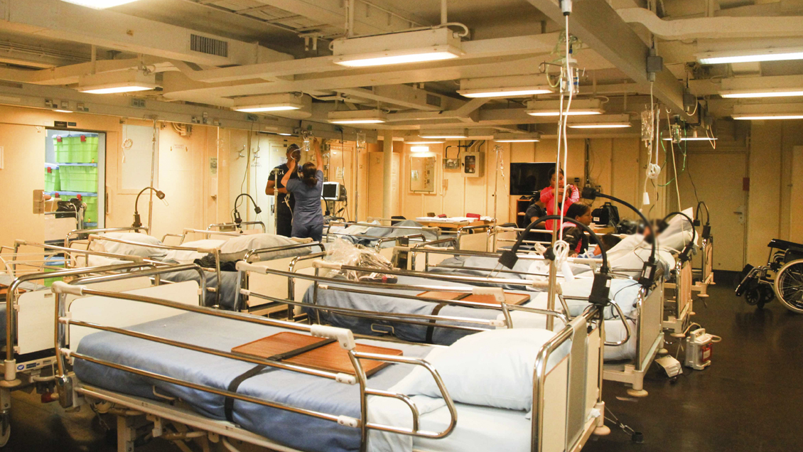 Médicos llaman a avanzar en listas de espera: 