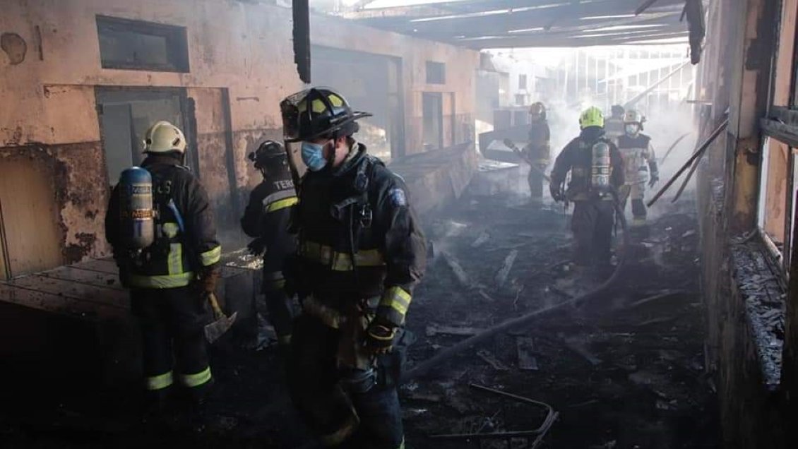 Incendio intencional causó pérdida total en colegio de San Javier