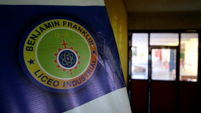 Gobierno se querelló por amenaza de masacre en liceo de Quinta Normal