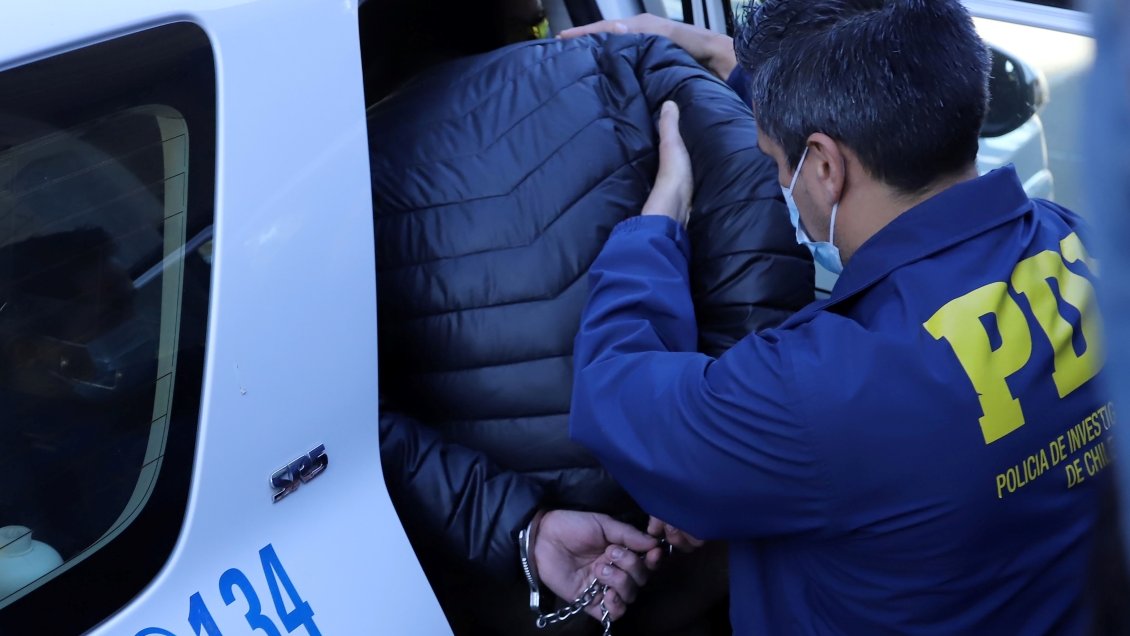 PDI detuvo a joven por presunta responsabilidad en homicidio en Iquique