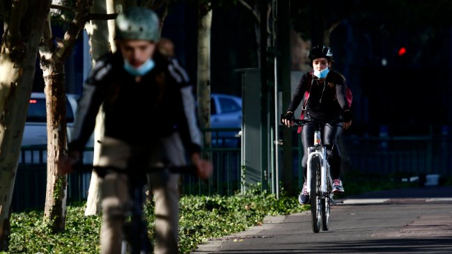 Miradas dispares genera posible eliminación del uso de mascarilla en espacios abiertos