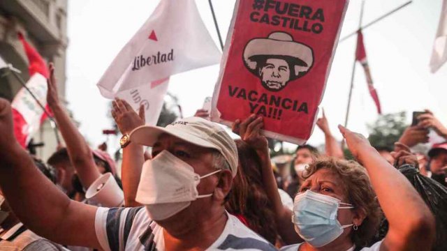 Manifestantes mantienen las protestas contra Castillo en Lima y Trujillo