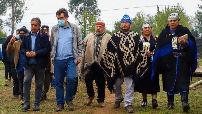 Ministro de Agricultura sostuvo un encuentro con comunidades mapuche en La Araucanía