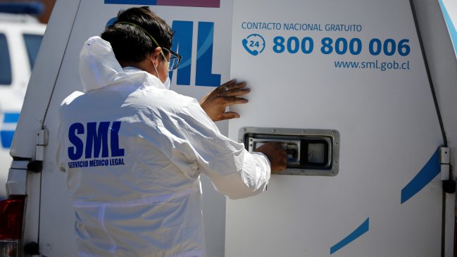 Hallan cuerpo baleado y envuelto en frazadas en calles de Quinta Normal