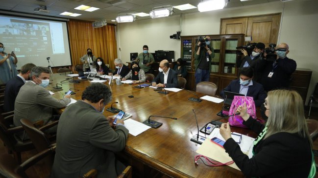 Quinto retiro preocupa al Gobierno: En el oficialismo ronda la idea de aprobar