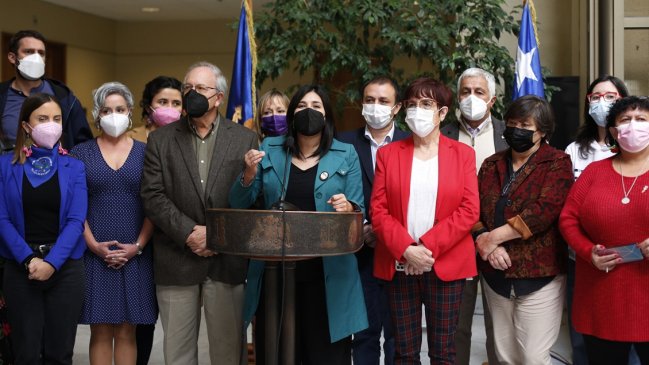 Retiro alternativo: Oficialismo comienza a cuadrarse, pero la oposición no se convence