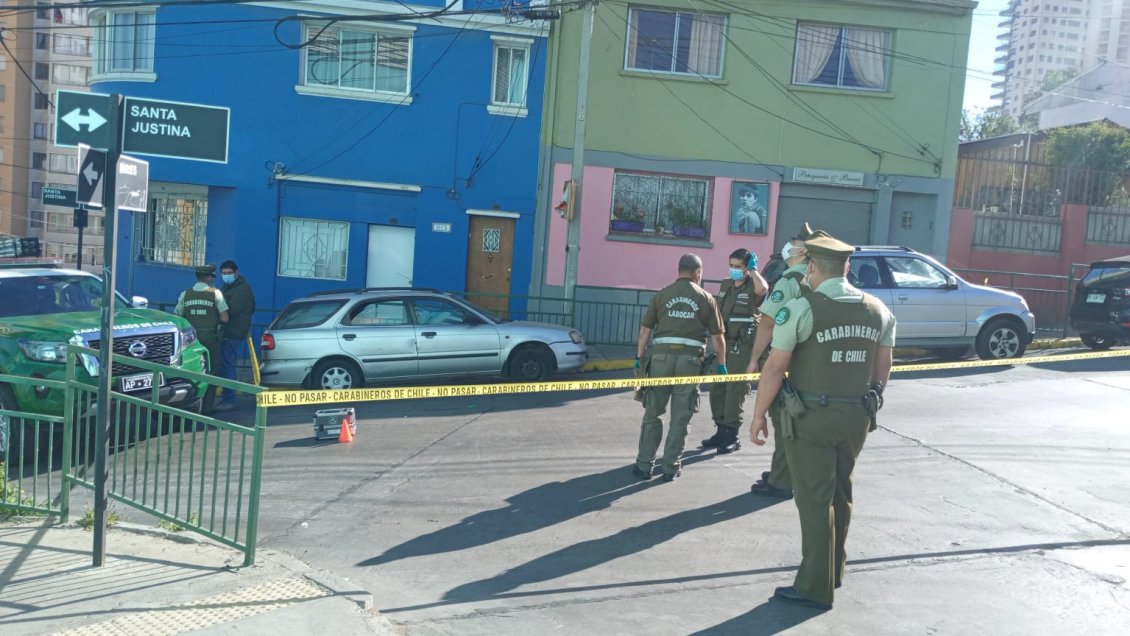 Tiroteo frente a colegio de Valparaíso dejó dos lesionados