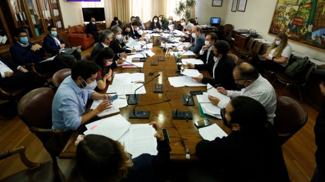 Comisión de Trabajo aprobó en general retiro acotado de fondos de pensiones