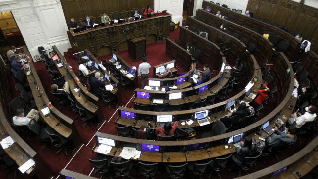 Convención: Socialistas respetarán acuerdo de Sistema Político, pero 